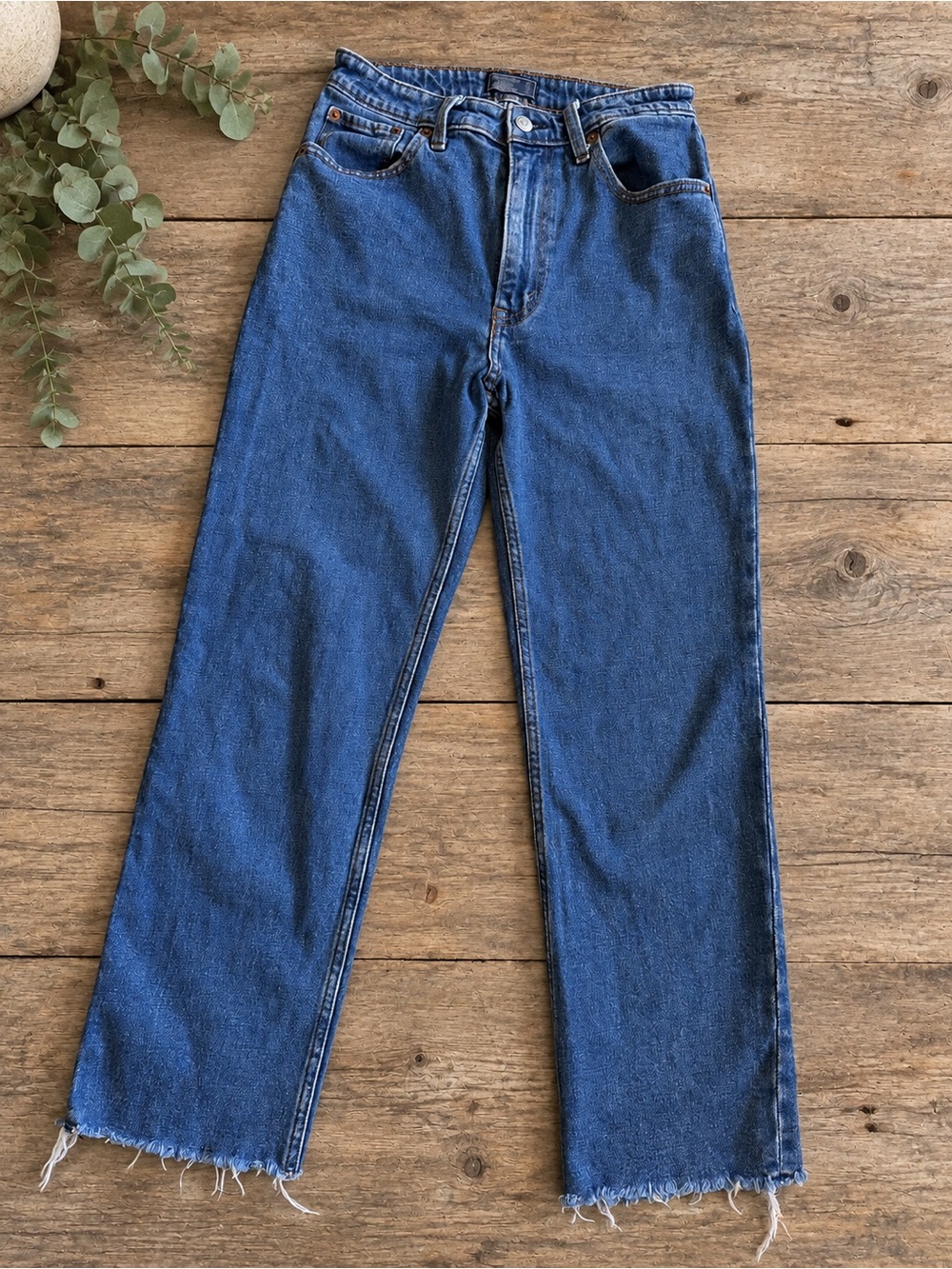 Abercrombie & Fitch Straight-Leg Jeans in Medium Blue Wash